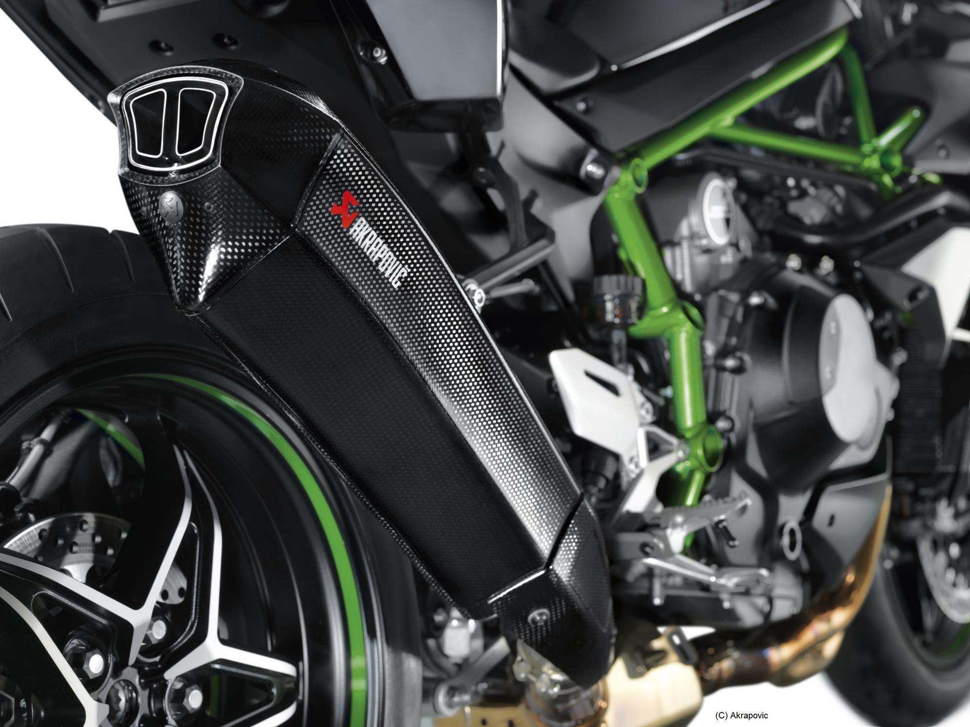 Akrapovič Kolfiber Avgassystem - Endast för bana (Ninja H2 & Z H2)