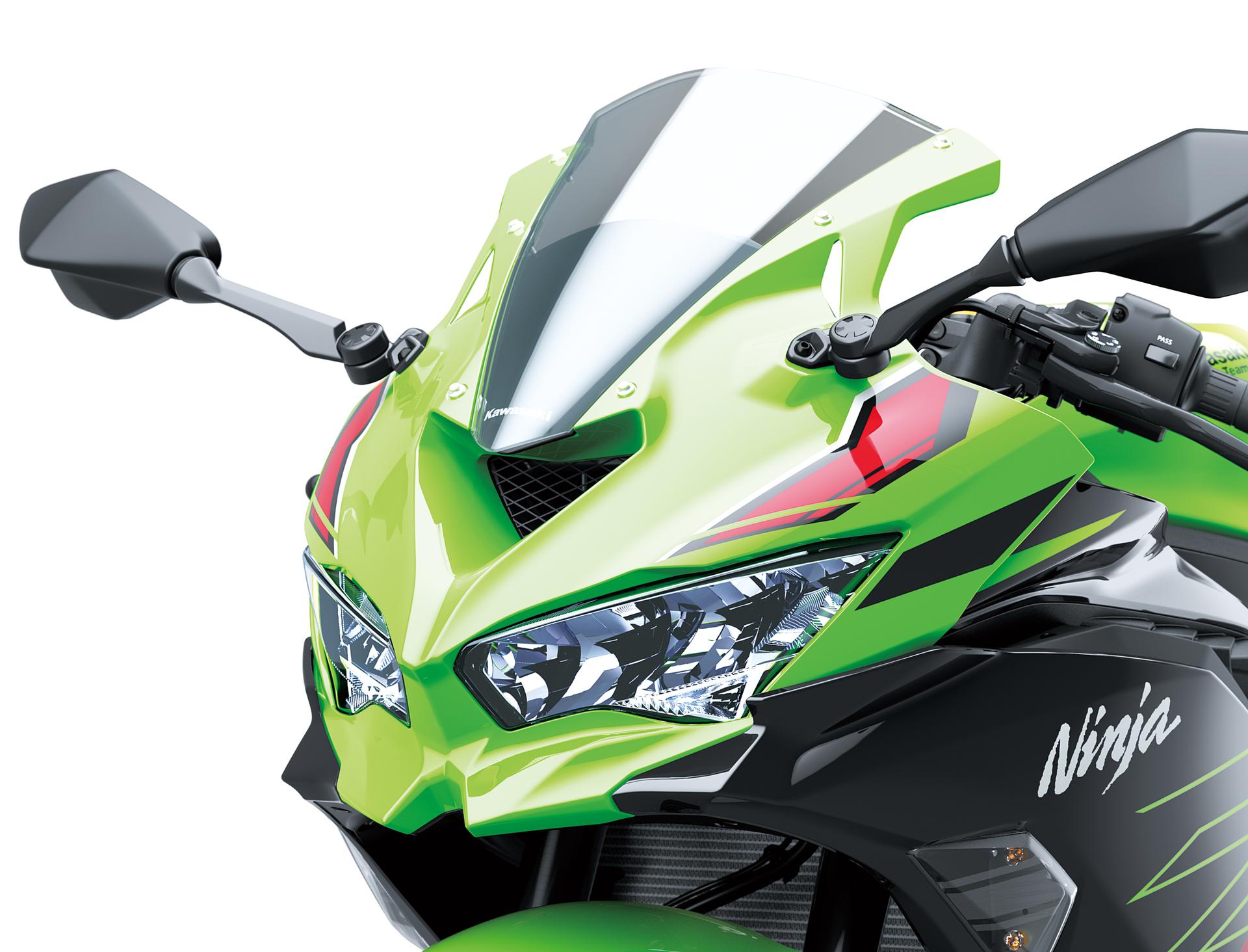 Rökfärgad Vindruta (Ninja ZX-4R/RR)
