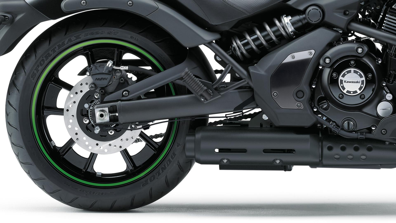 Under-motorn ljuddämpare